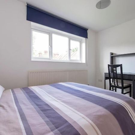 Lovely 2-Bed 15 Minutes To Central Londra Exterior foto