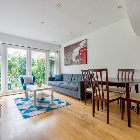 Lovely 2-Bed 15 Minutes To Central Londra Exterior foto