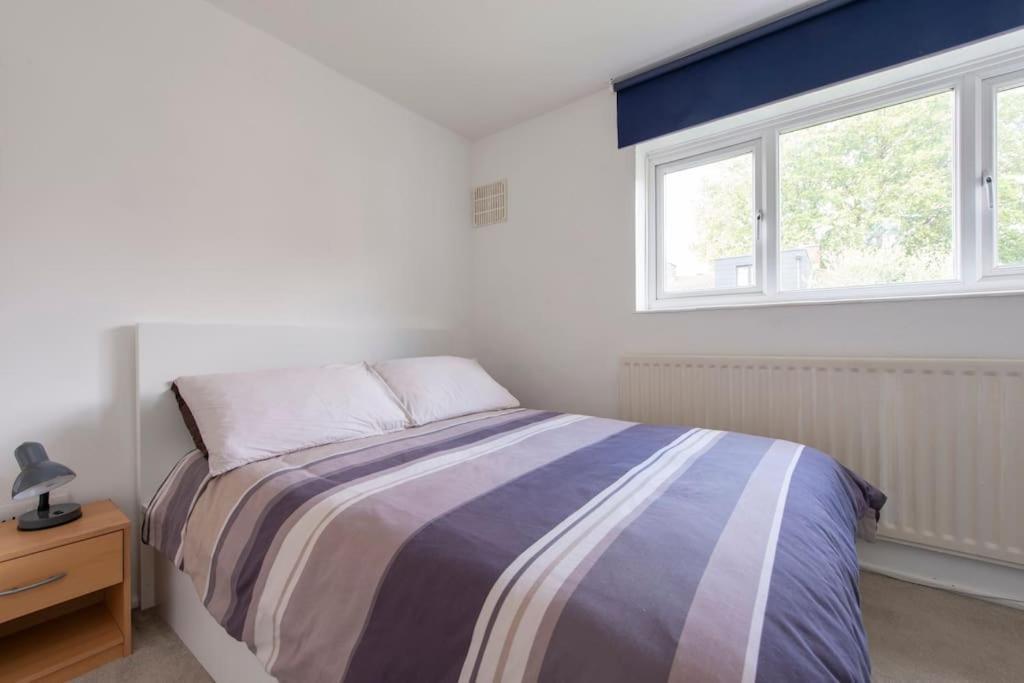 Lovely 2-Bed 15 Minutes To Central Londra Exterior foto