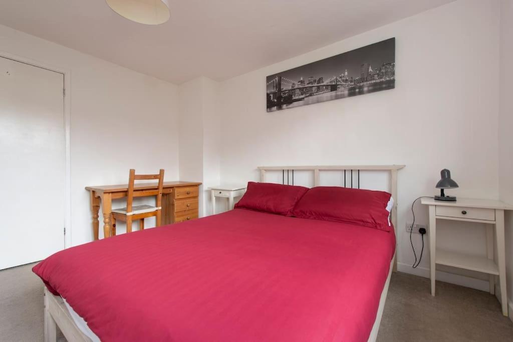 Lovely 2-Bed 15 Minutes To Central Londra Exterior foto